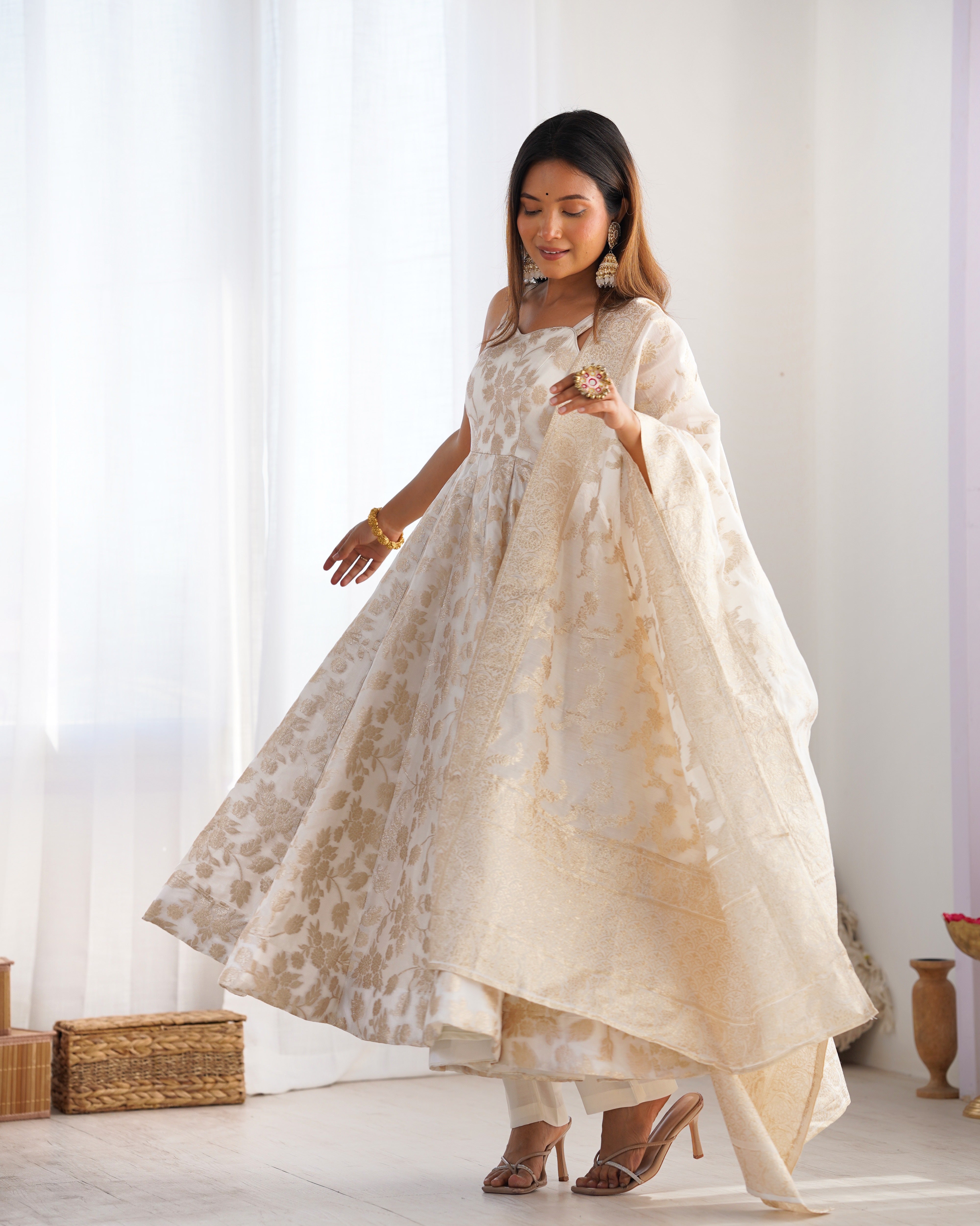 Classic Anarkali Suit Set with Banarasi Jacquard Work | Festive Kali Pattern Gown with Dupatta and Pant Set