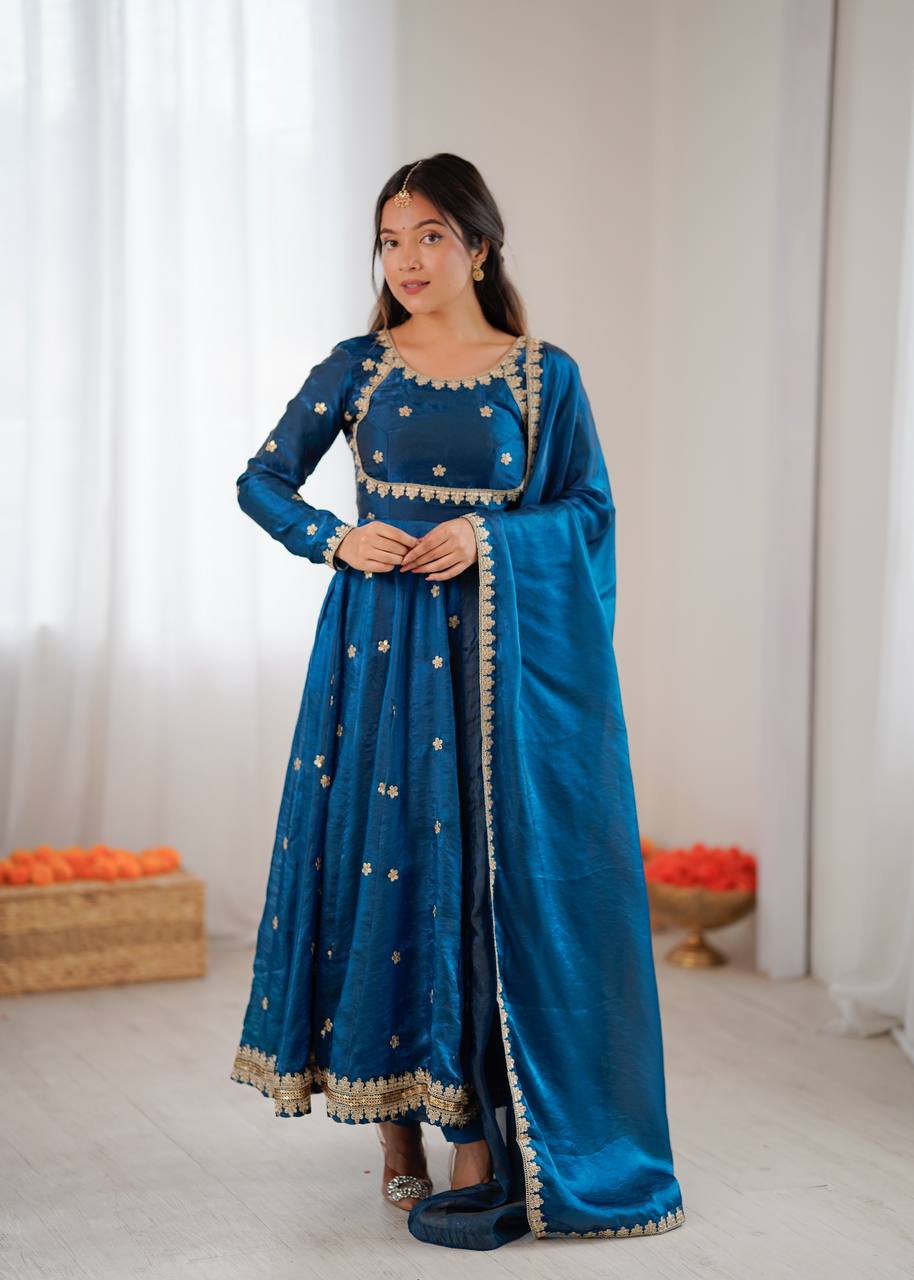 Royal Embroidered Anarkali Suit Set with Dupatta – Elegant Festive & Wedding Wear