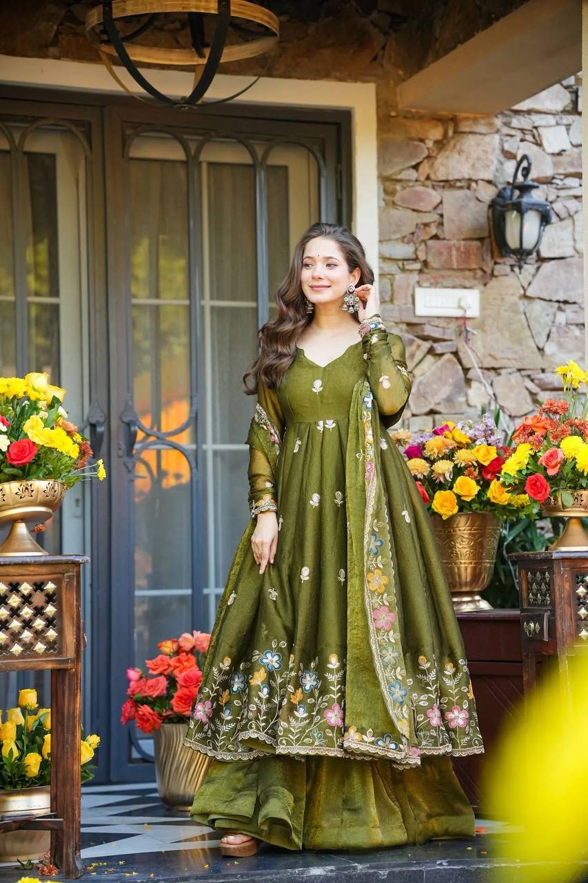 PREMIUM READYMADE ANARKALI SUIT SET