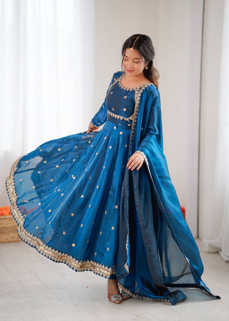 Royal Embroidered Anarkali Suit Set with Dupatta – Elegant Festive & Wedding Wear