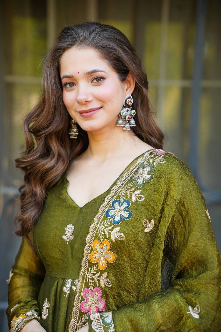 PREMIUM READYMADE ANARKALI SUIT SET