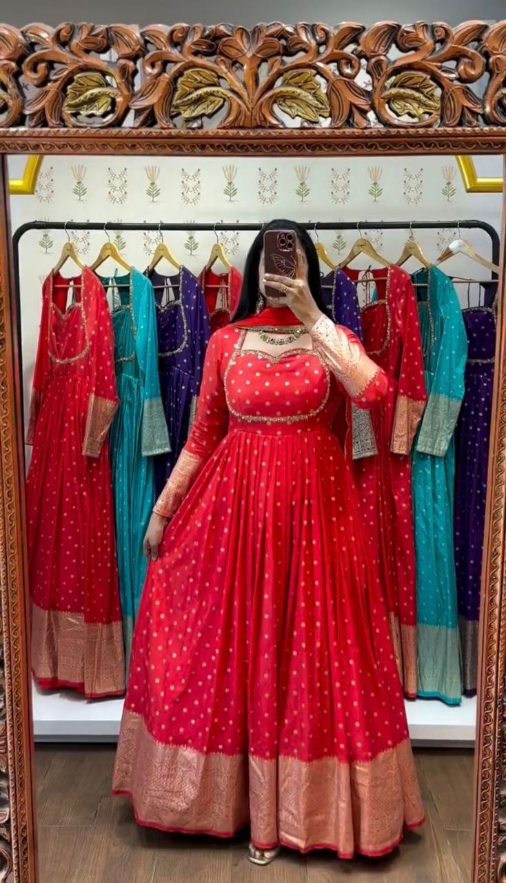 JACQUARD WEAVING FUNCTION WEAR GOWN WITH DUPATTA