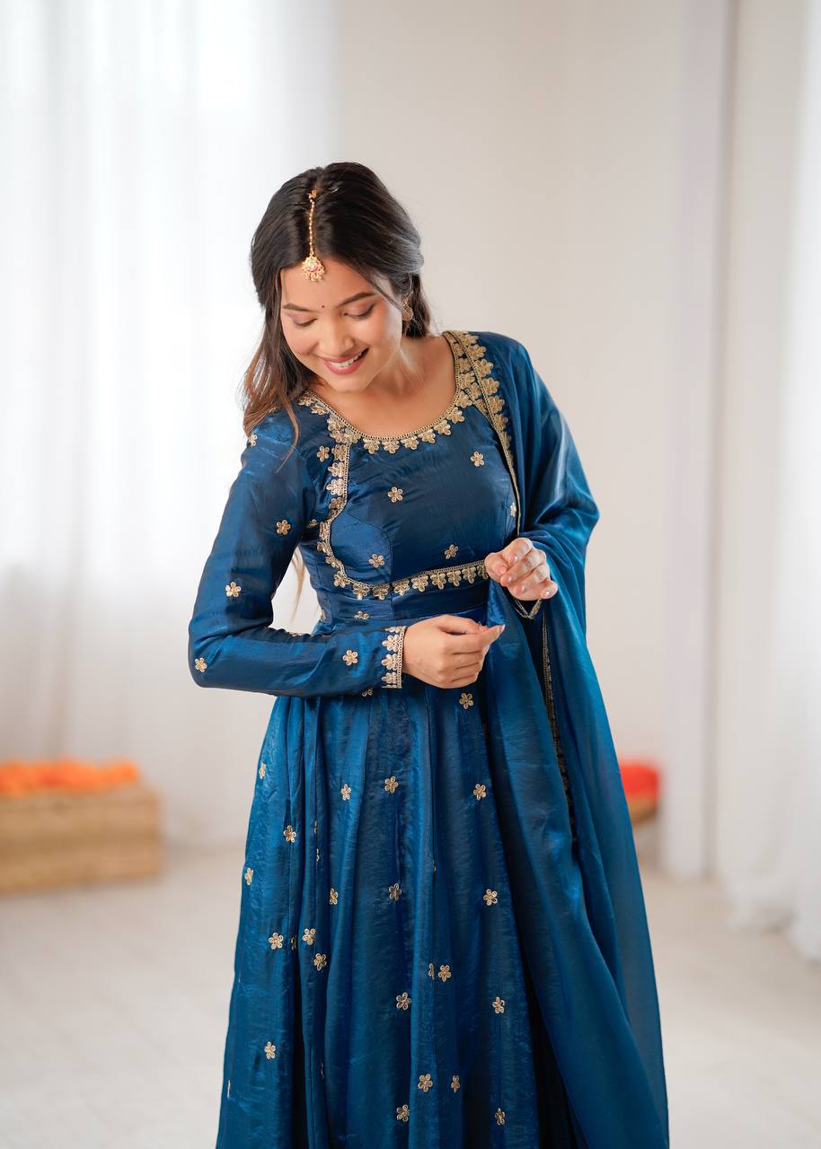 Royal Embroidered Anarkali Suit Set with Dupatta – Elegant Festive & Wedding Wear